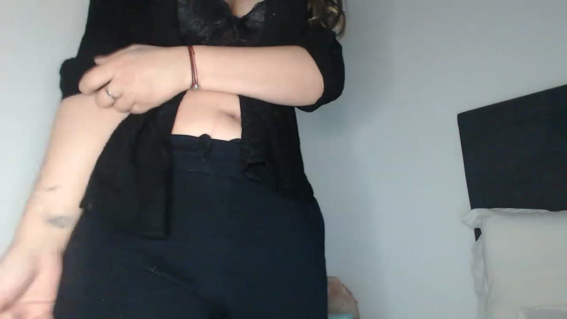 Gallery image thumbnail from ASweetJessie's myfreecams stream on, 04/23/2023, 20:14 image 19 of 20