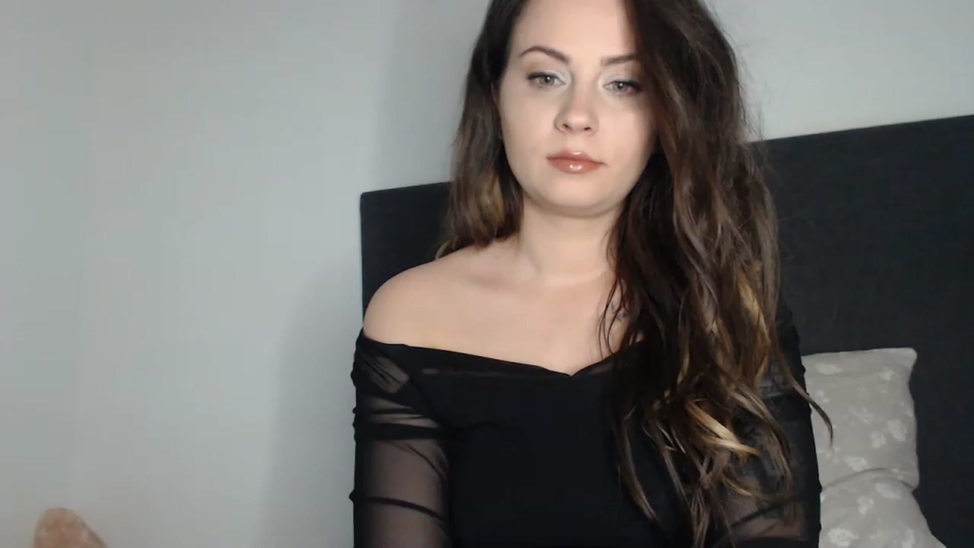 Gallery image thumbnail from ASweetJessie's myfreecams stream on, 05/15/2023, 17:01 image 12 of 20