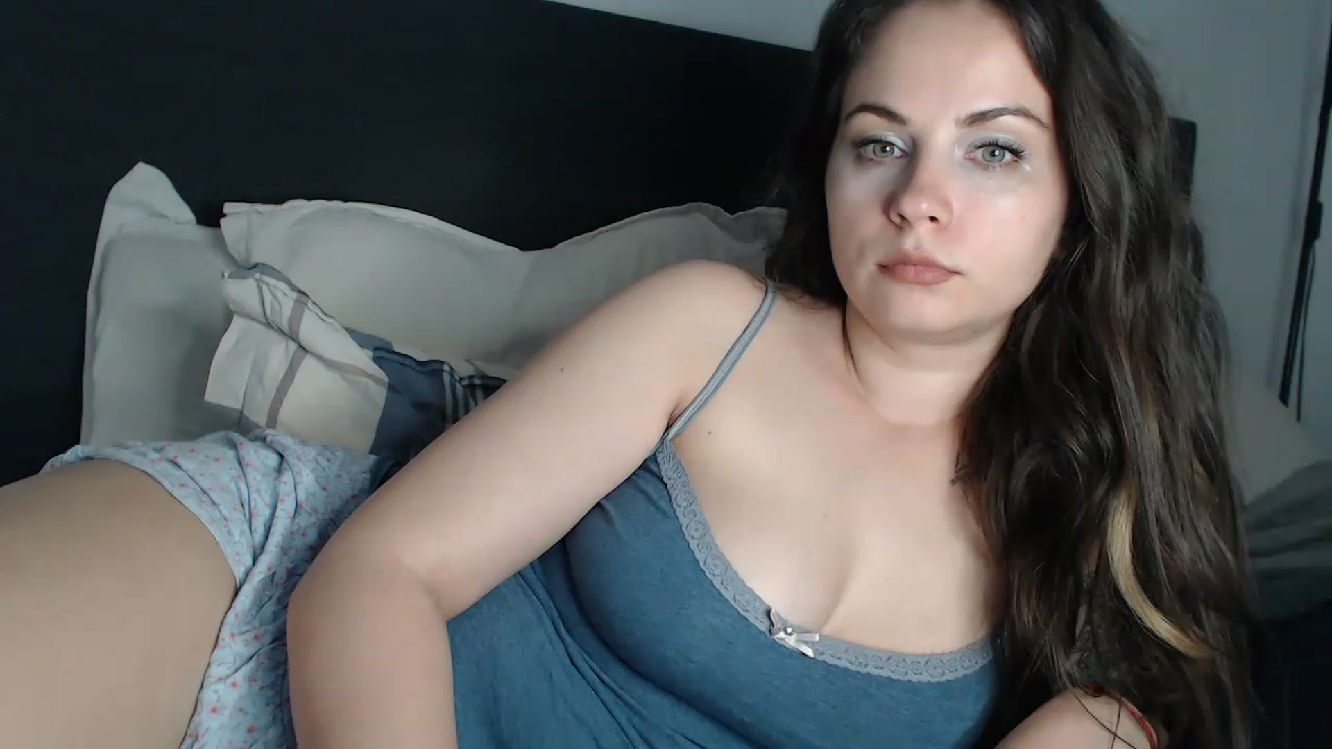 Gallery image thumbnail from ASweetJessie's myfreecams stream on, 06/02/2023, 14:45 image 8 of 20