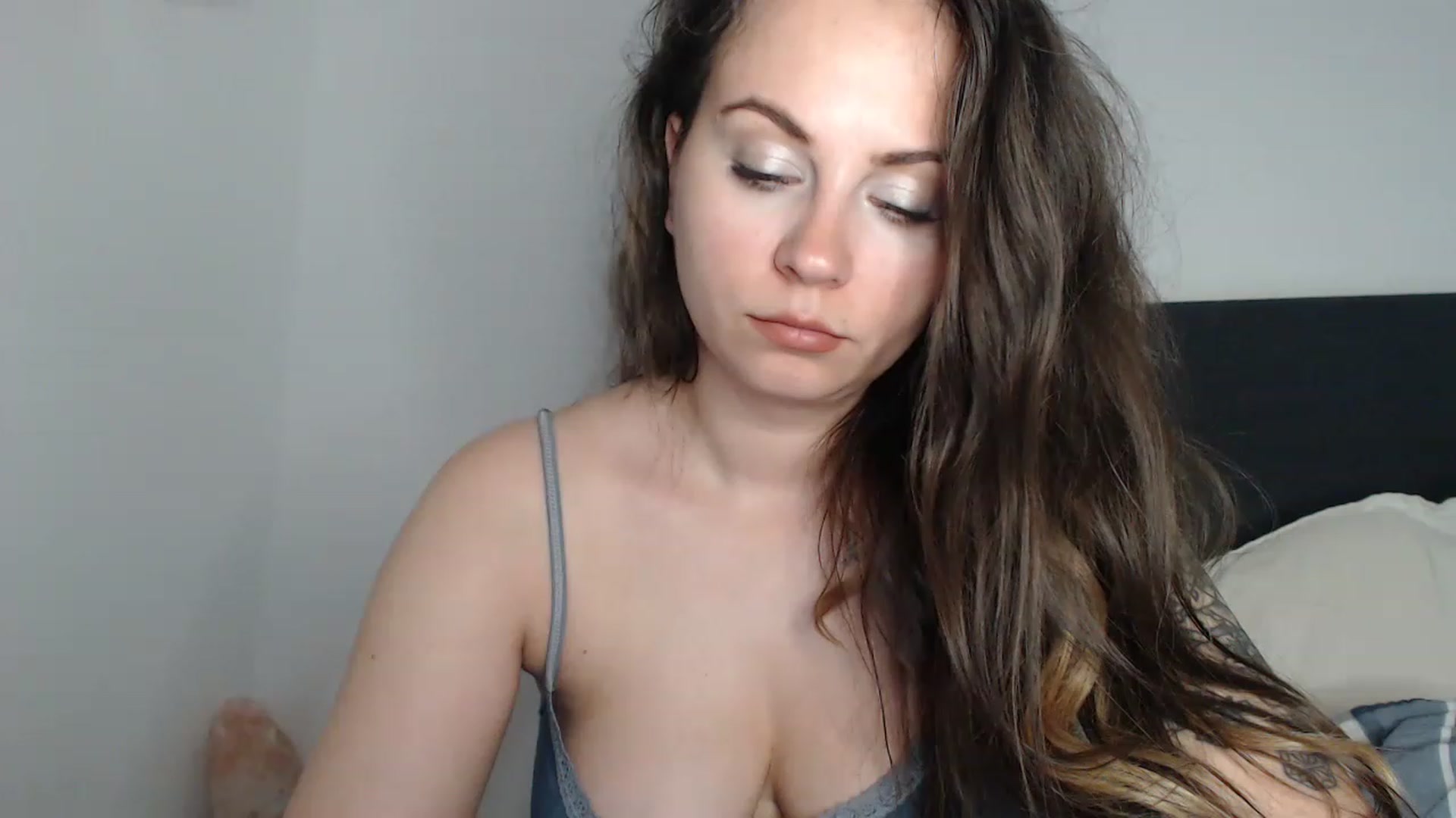 Gallery image thumbnail from ASweetJessie's myfreecams stream on, 06/02/2023, 14:45 image 11 of 20