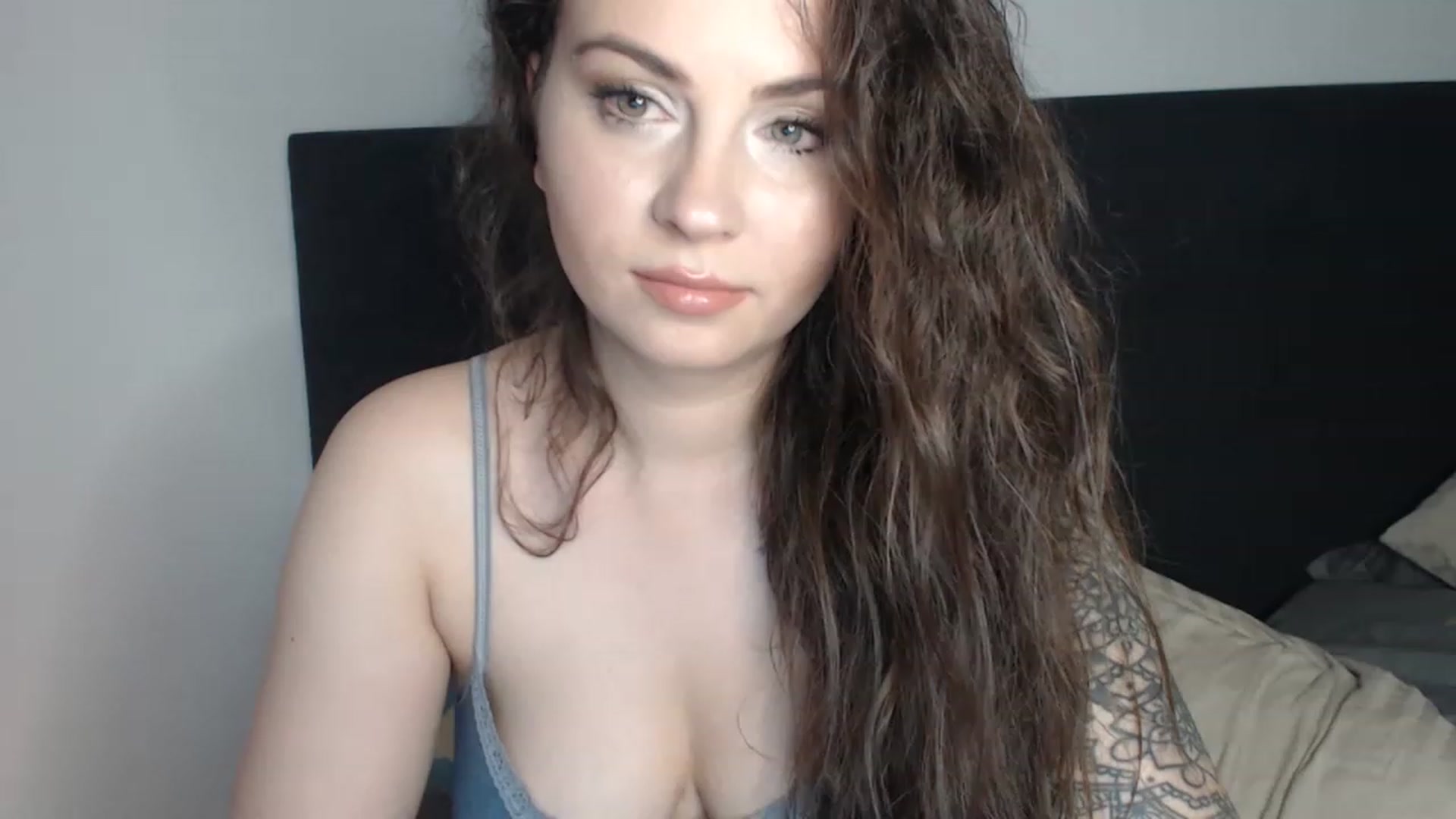 Gallery image thumbnail from ASweetJessie's myfreecams stream on, 06/26/2023, 18:59 image 6 of 20