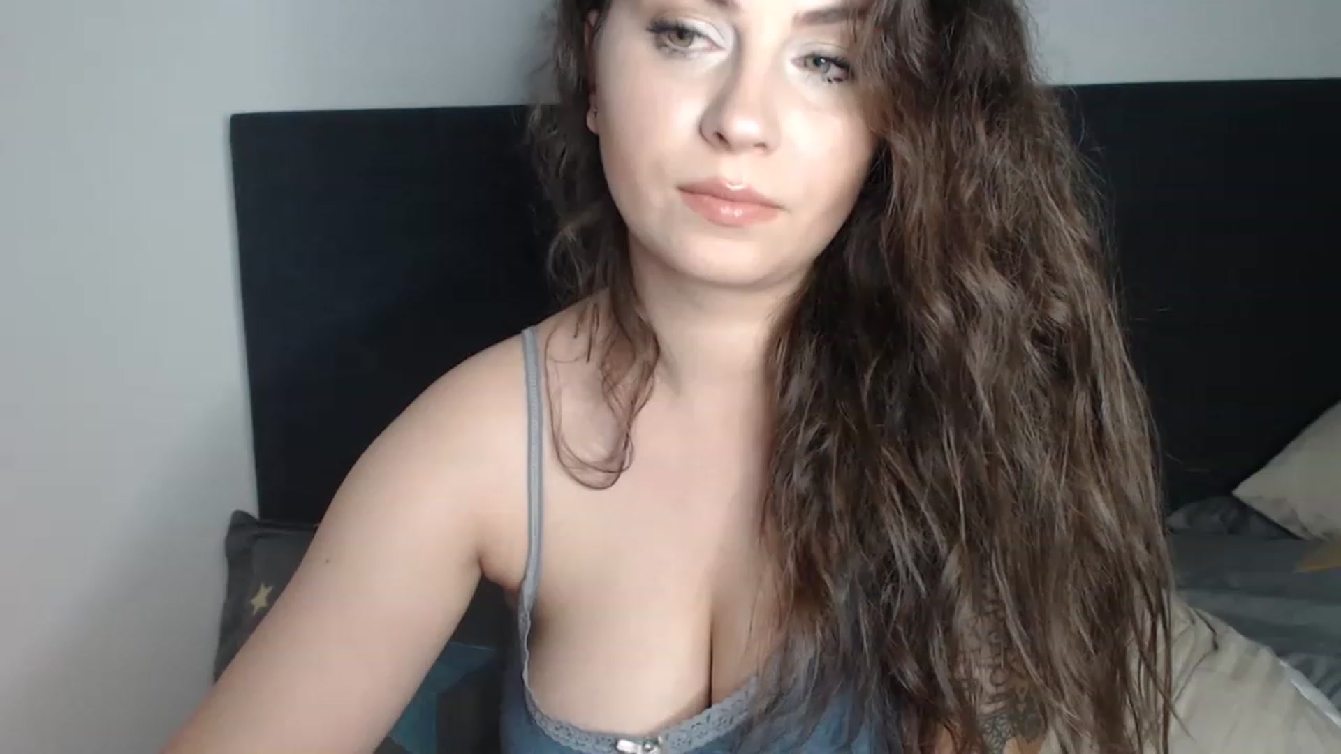 Gallery image thumbnail from ASweetJessie's myfreecams stream on, 06/26/2023, 18:59 image 8 of 20