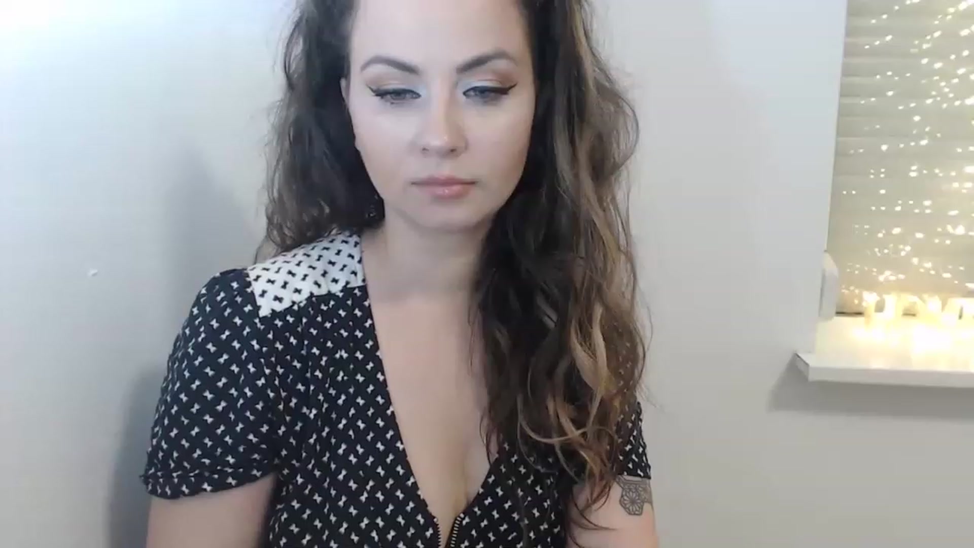 Gallery image thumbnail from ASweetJessie's myfreecams stream on, 08/04/2023, 17:51 image 3 of 20
