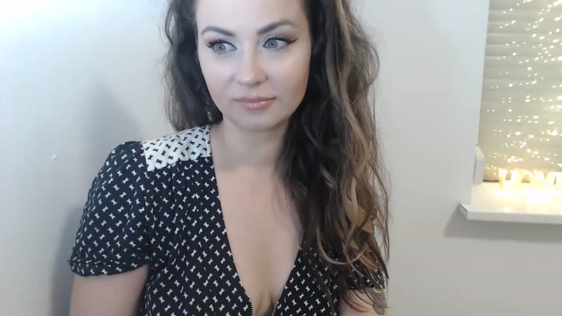 Gallery image thumbnail from ASweetJessie's myfreecams stream on, 08/04/2023, 17:51 image 2 of 20