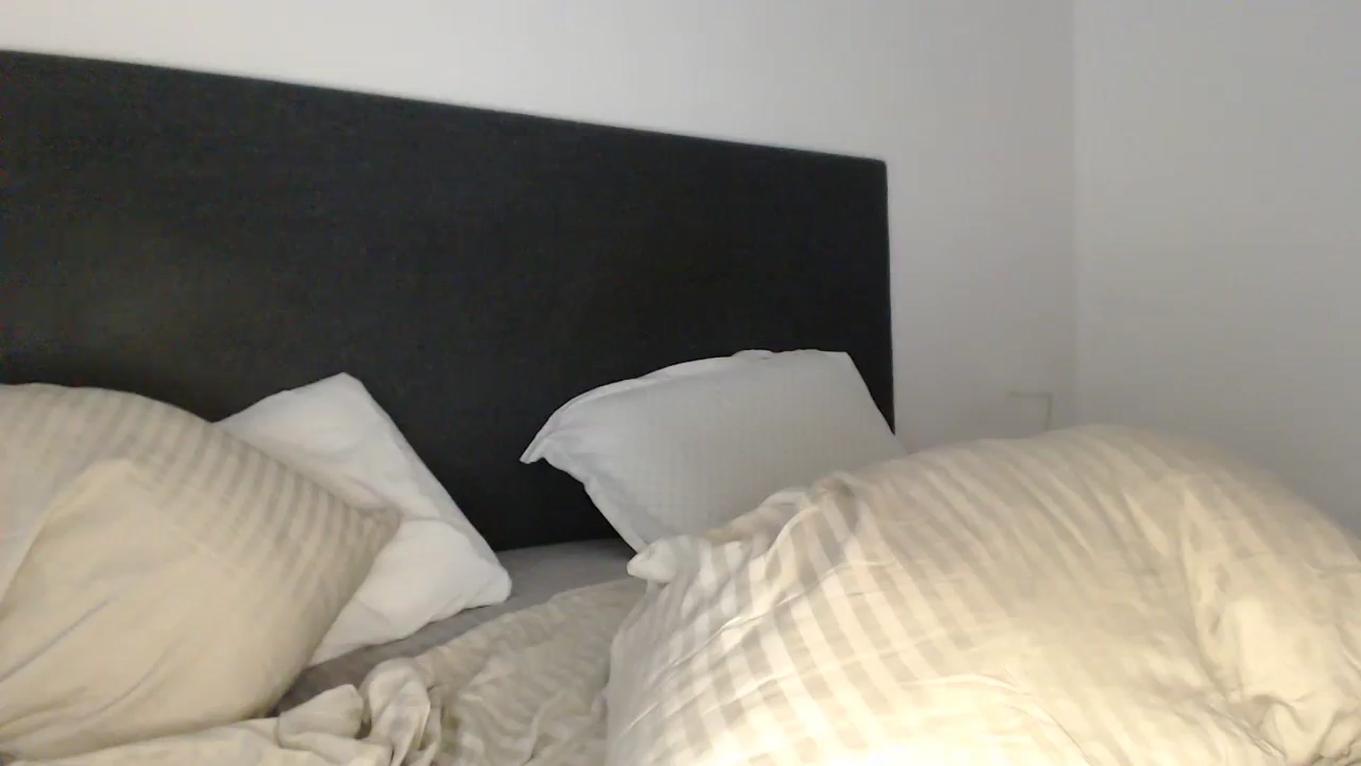 Gallery image thumbnail from ASweetJessie's myfreecams stream on, 08/26/2023, 18:39 image 18 of 20