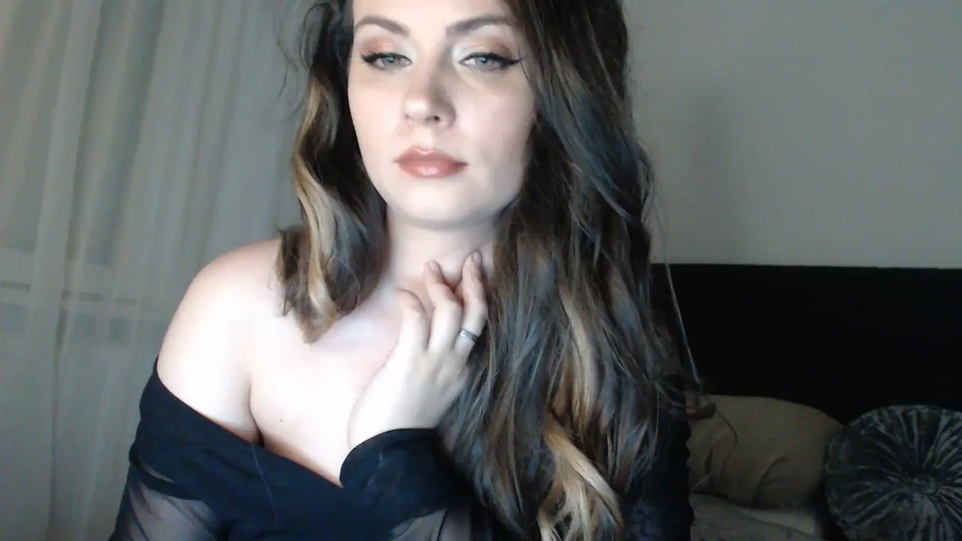 Gallery image thumbnail from ASweetJessie's myfreecams stream on, 09/26/2023, 19:54 image 12 of 20