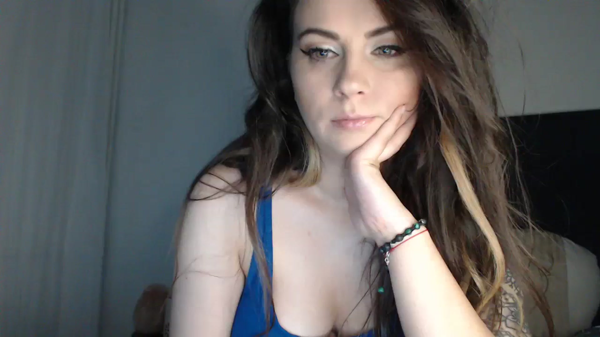 Gallery image thumbnail from ASweetJessie's myfreecams stream on, 09/27/2023, 16:11 image 6 of 20