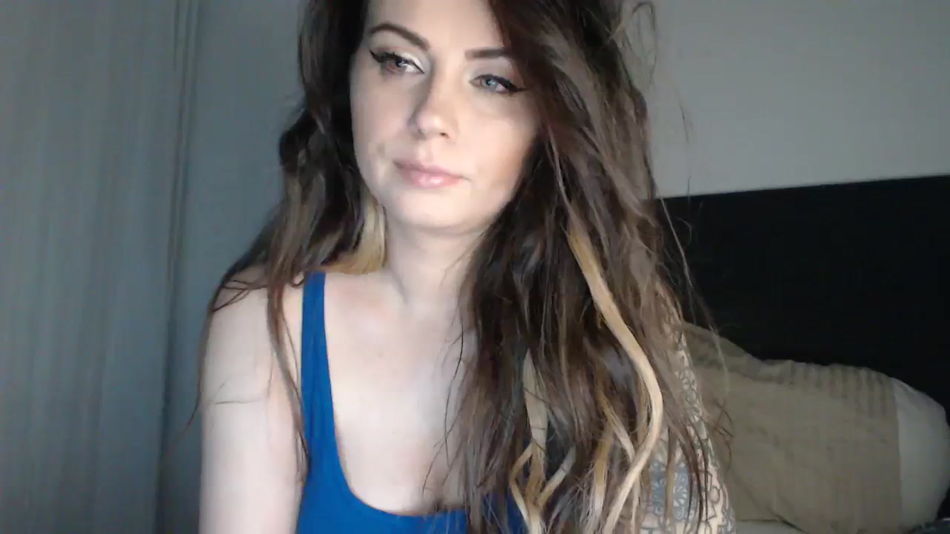 Gallery image thumbnail from ASweetJessie's myfreecams stream on, 09/27/2023, 16:11 image 7 of 20