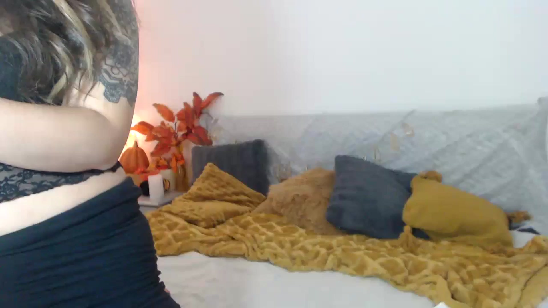 Gallery image thumbnail from ASweetJessie's myfreecams stream on, 10/03/2023, 13:07 image 5 of 20