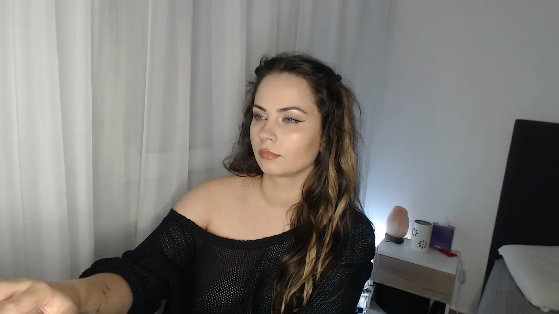 Gallery image thumbnail from ASweetJessie's myfreecams stream on, 10/10/2023, 21:11 image 13 of 20