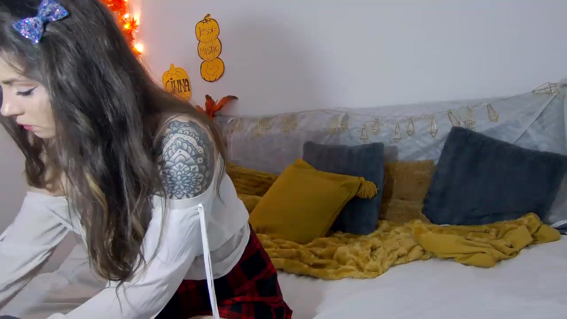 Gallery image thumbnail from ASweetJessie's myfreecams stream on, 10/14/2023, 16:20 image 7 of 20
