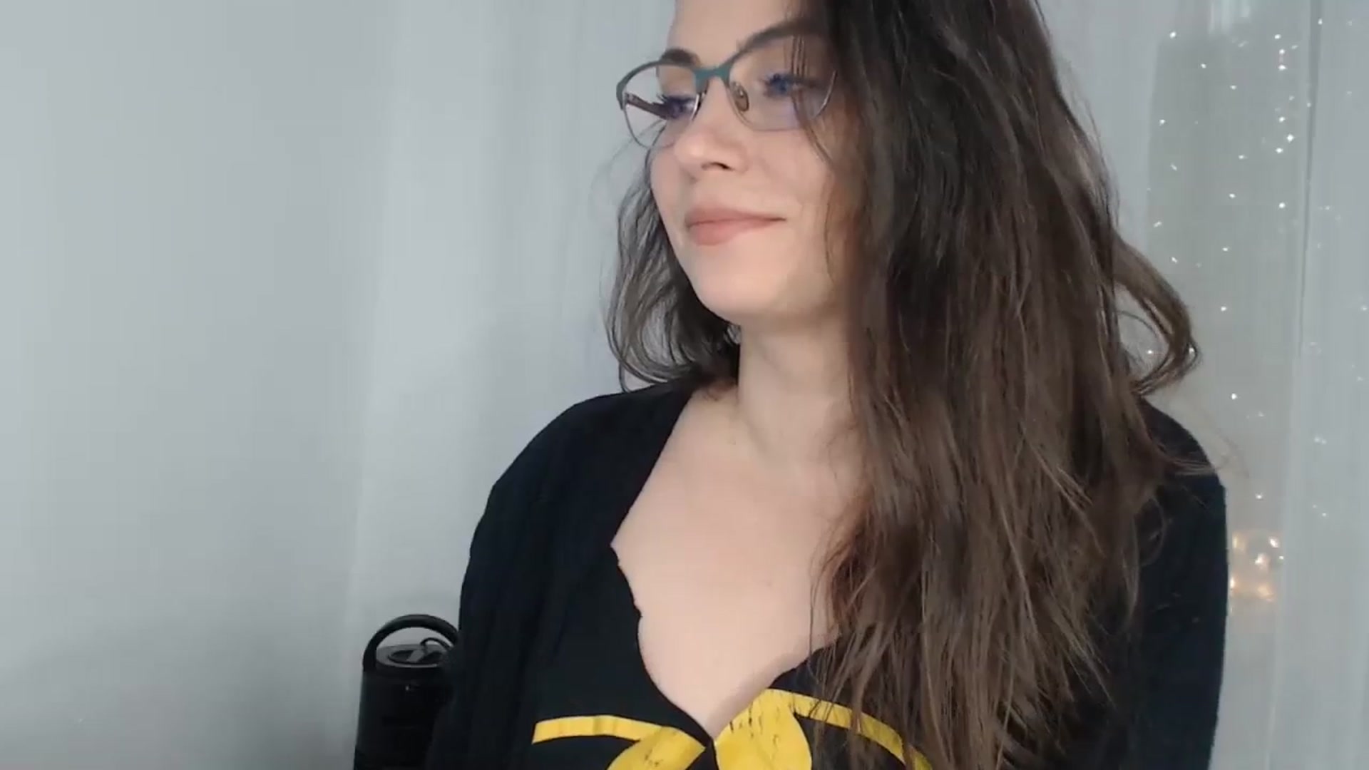 Gallery image thumbnail from ASweetJessie's myfreecams stream on, 10/20/2023, 17:01 image 16 of 20