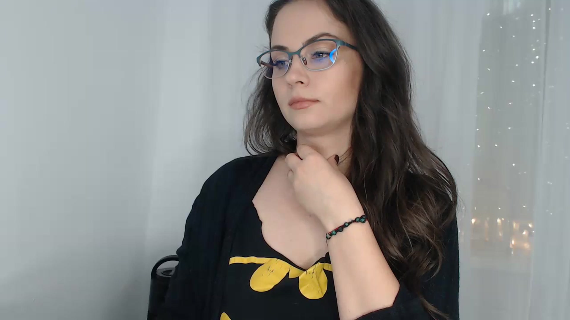 Gallery image thumbnail from ASweetJessie's myfreecams stream on, 10/20/2023, 17:01 image 18 of 20
