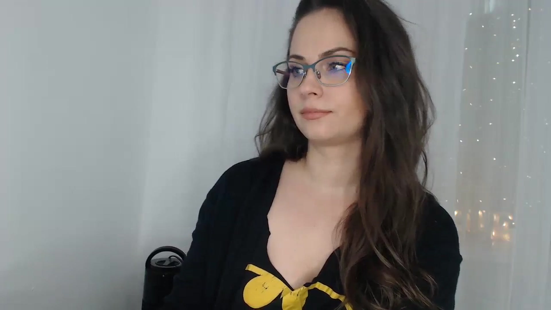 Gallery image thumbnail from ASweetJessie's myfreecams stream on, 10/20/2023, 17:20 image 18 of 20
