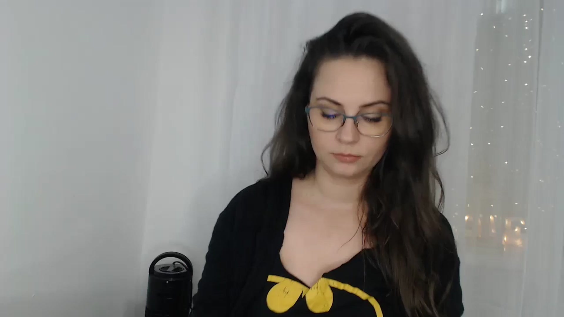 Gallery image thumbnail from ASweetJessie's myfreecams stream on, 10/20/2023, 17:20 image 15 of 20