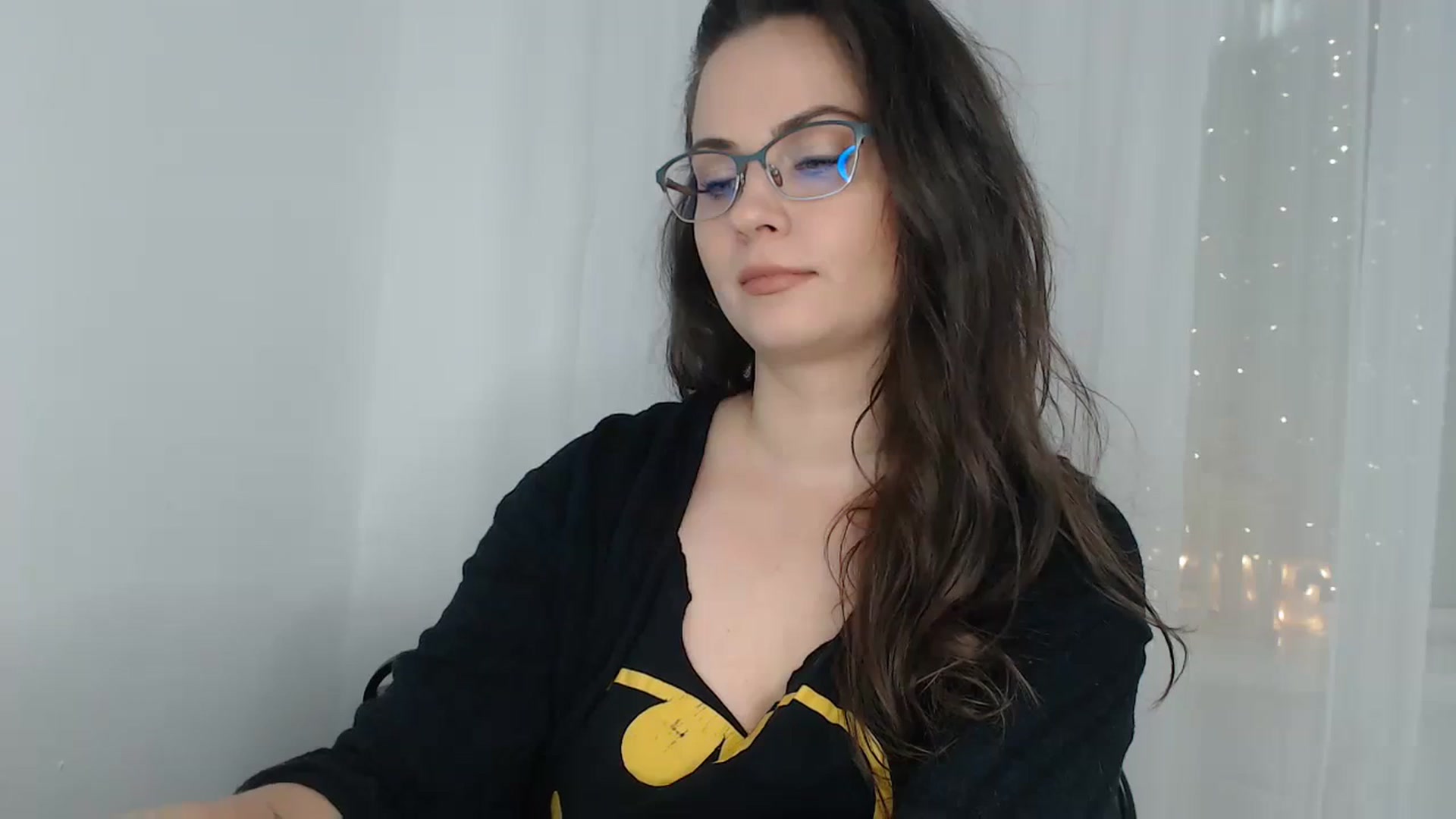 Gallery image thumbnail from ASweetJessie's myfreecams stream on, 10/20/2023, 17:20 image 5 of 20