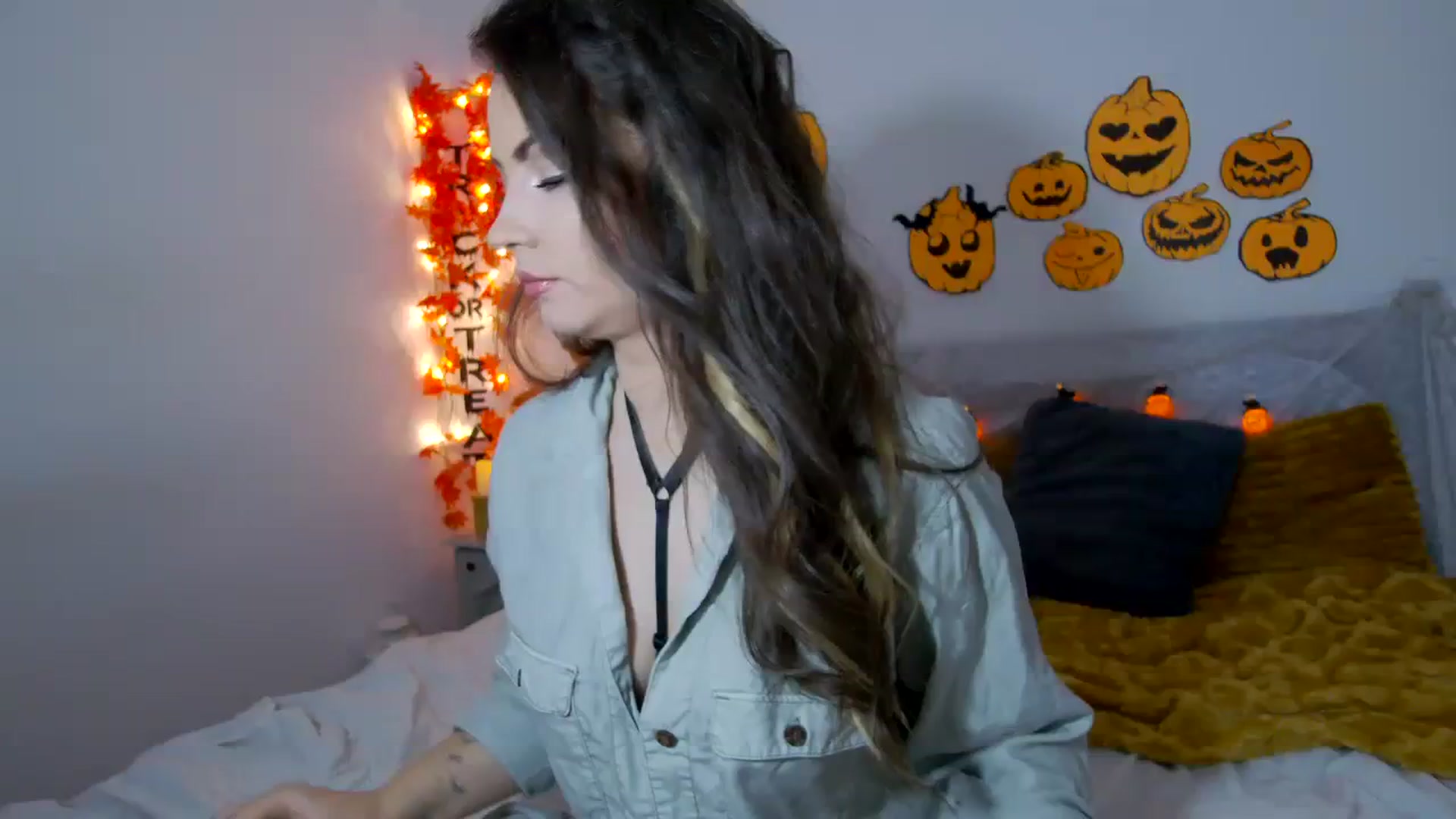 Gallery image thumbnail from ASweetJessie's myfreecams stream on, 11/05/2023, 12:45 image 4 of 20
