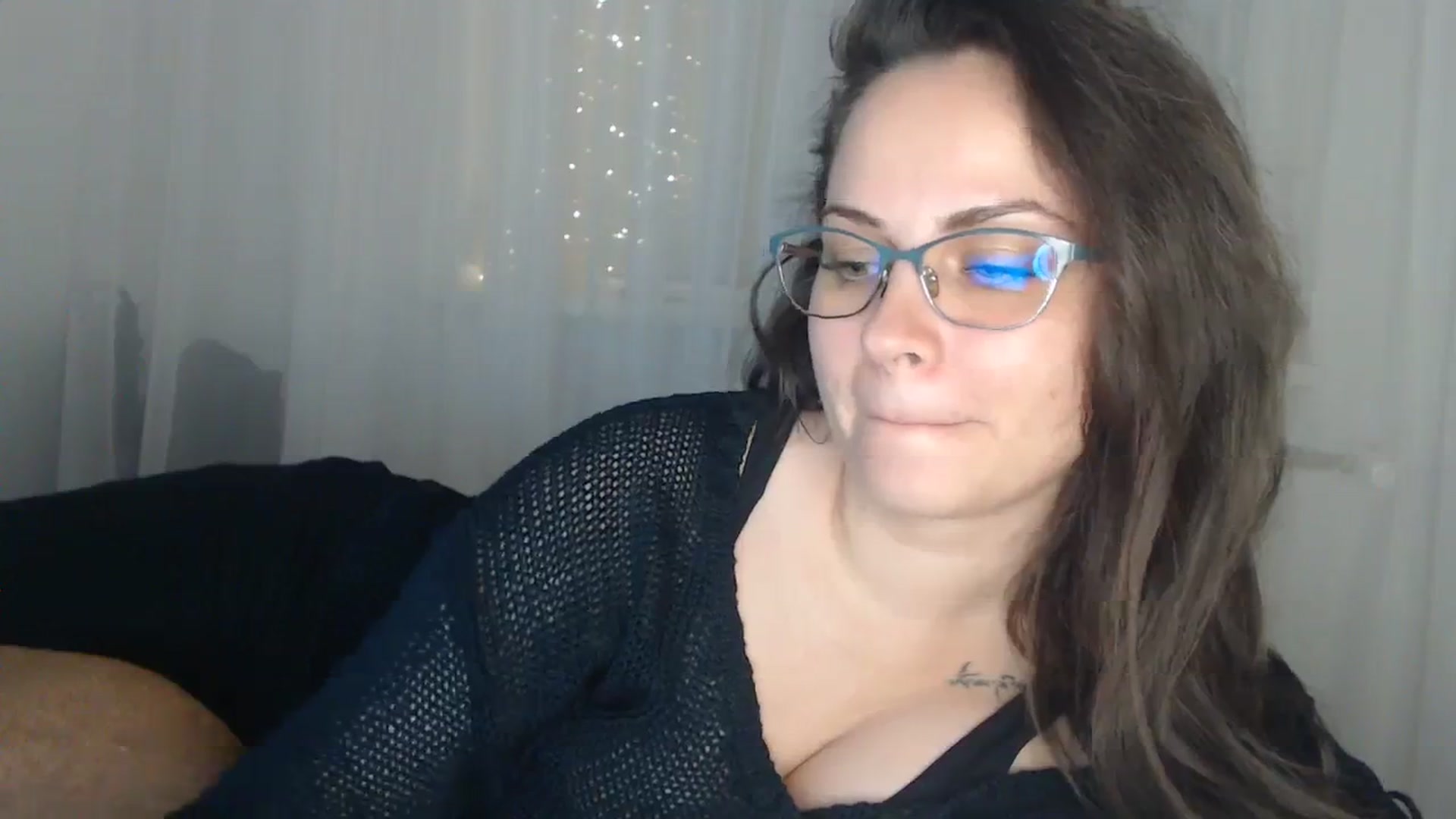 Gallery image thumbnail from ASweetJessie's myfreecams stream on, 11/11/2023, 22:23 image 16 of 20