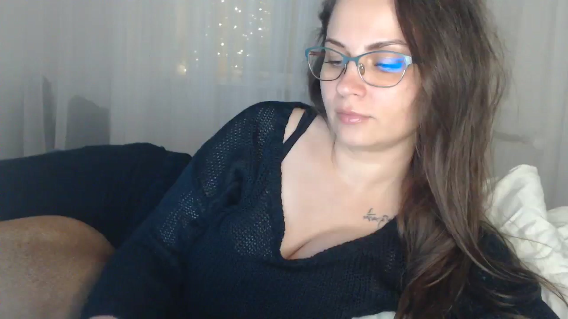 Gallery image thumbnail from ASweetJessie's myfreecams stream on, 11/11/2023, 22:23 image 6 of 20