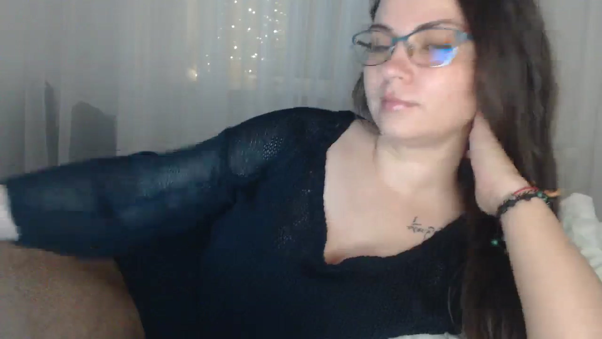 Gallery image thumbnail from ASweetJessie's myfreecams stream on, 11/11/2023, 22:23 image 2 of 20