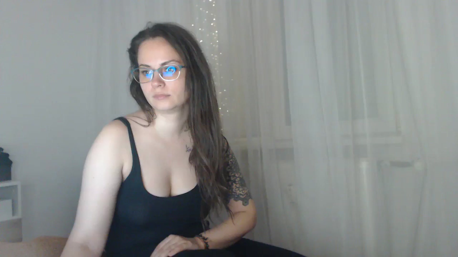 Gallery image thumbnail from ASweetJessie's myfreecams stream on, 11/11/2023, 23:07 image 19 of 20