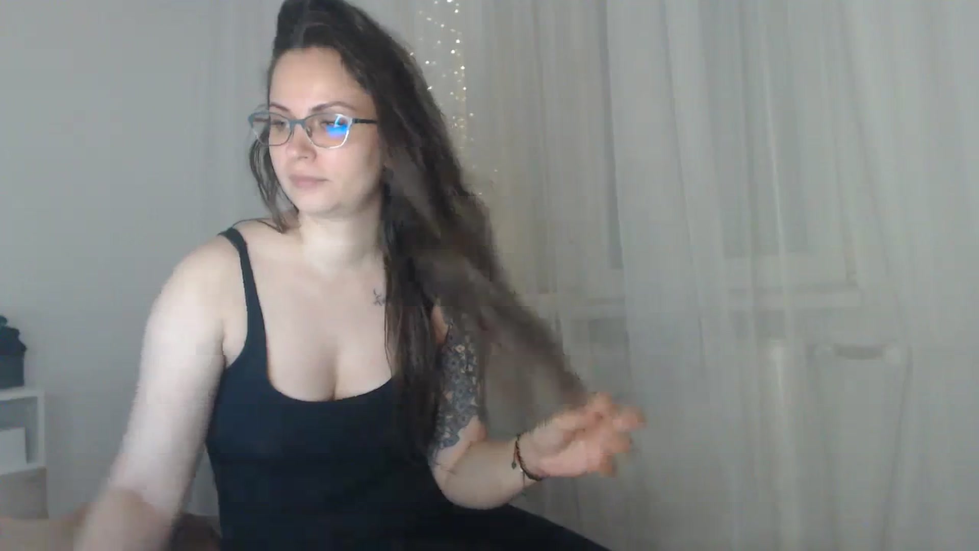 Gallery image thumbnail from ASweetJessie's myfreecams stream on, 11/11/2023, 23:07 image 14 of 20