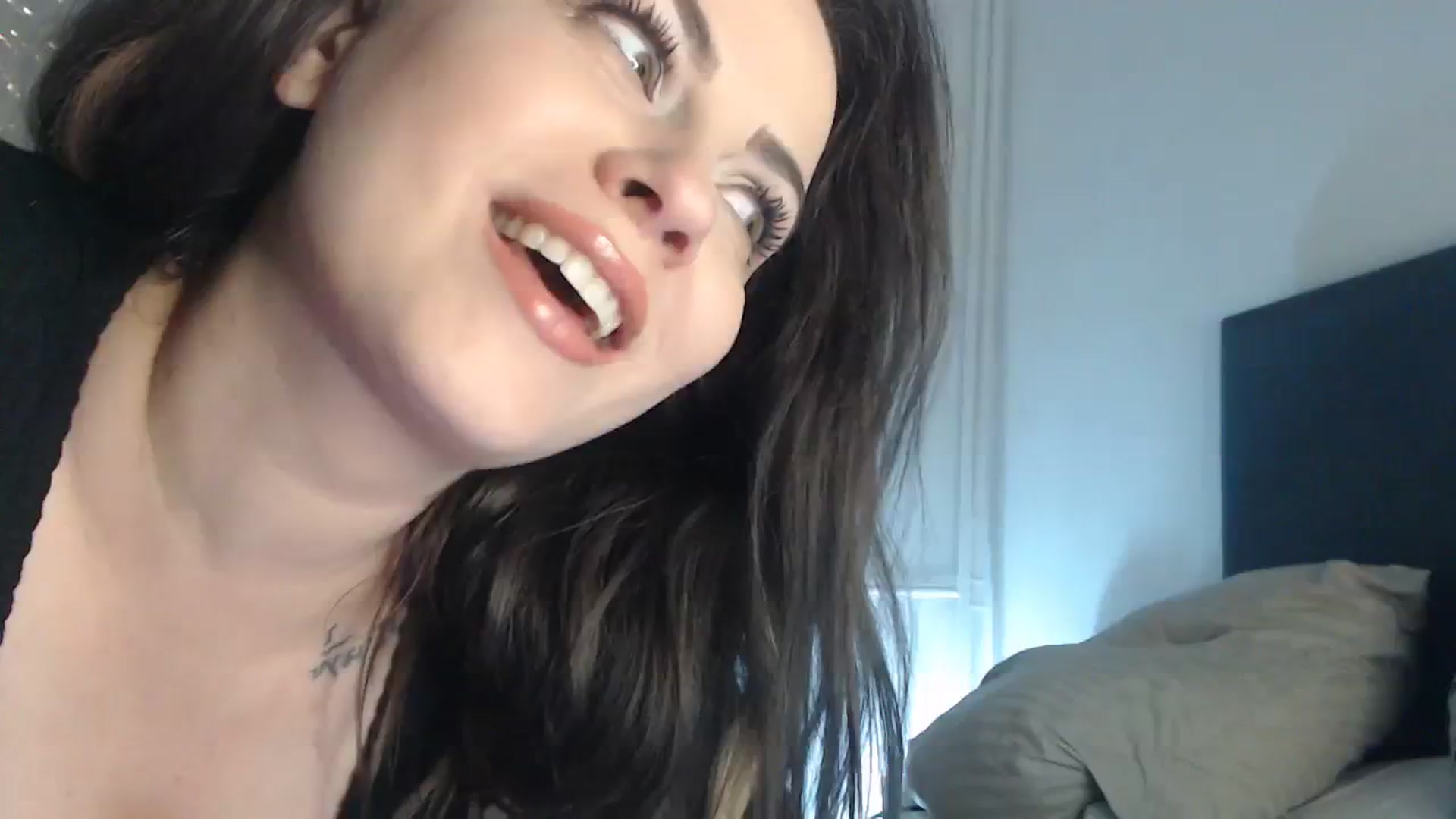Gallery image thumbnail from ASweetJessie's myfreecams stream on, 11/12/2023, 13:45 image 10 of 20