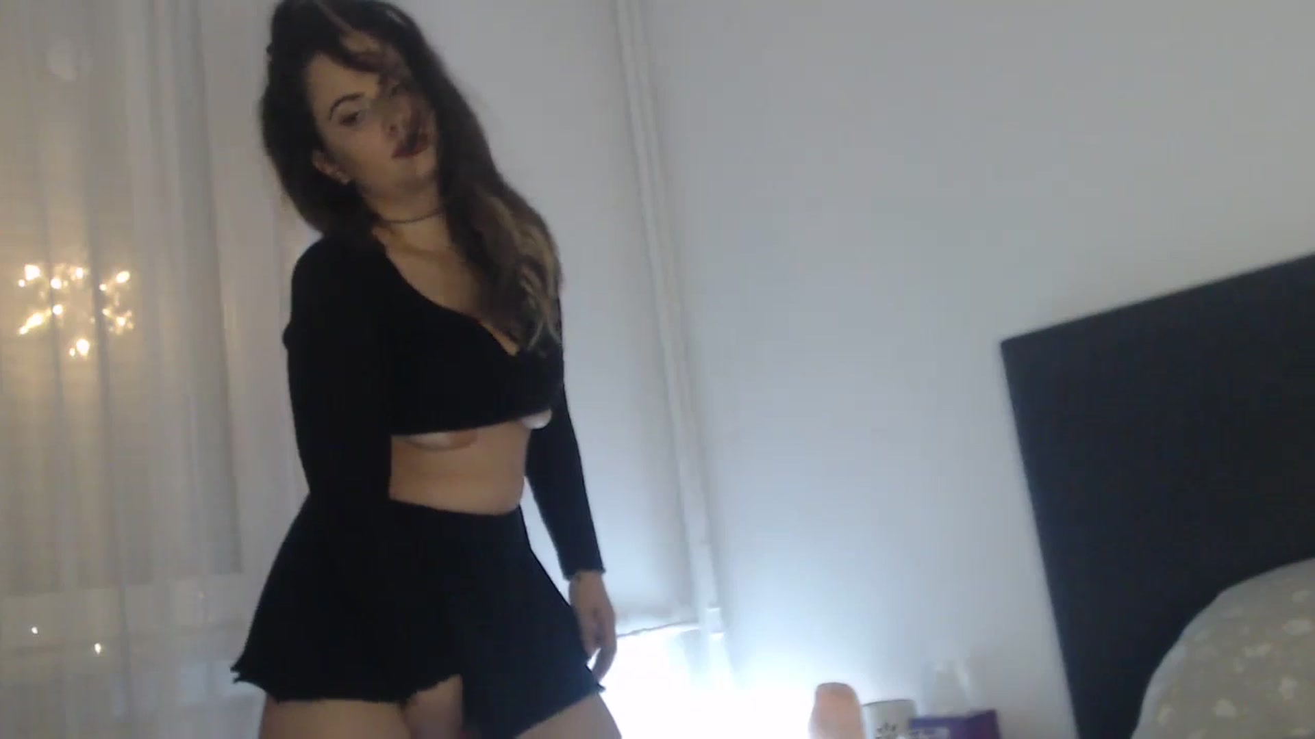 Gallery image thumbnail from ASweetJessie's myfreecams stream on, 11/29/2023, 17:24 image 13 of 20