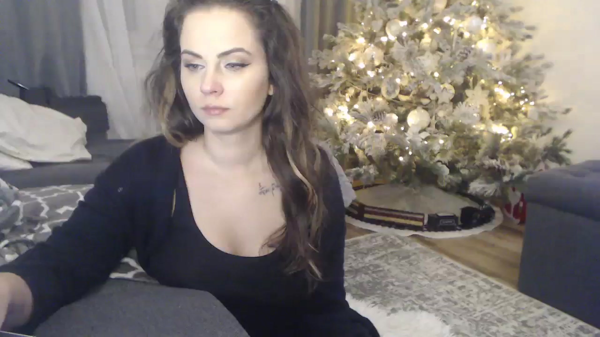 Gallery image thumbnail from ASweetJessie's myfreecams stream on, 12/09/2023, 16:05 image 6 of 20