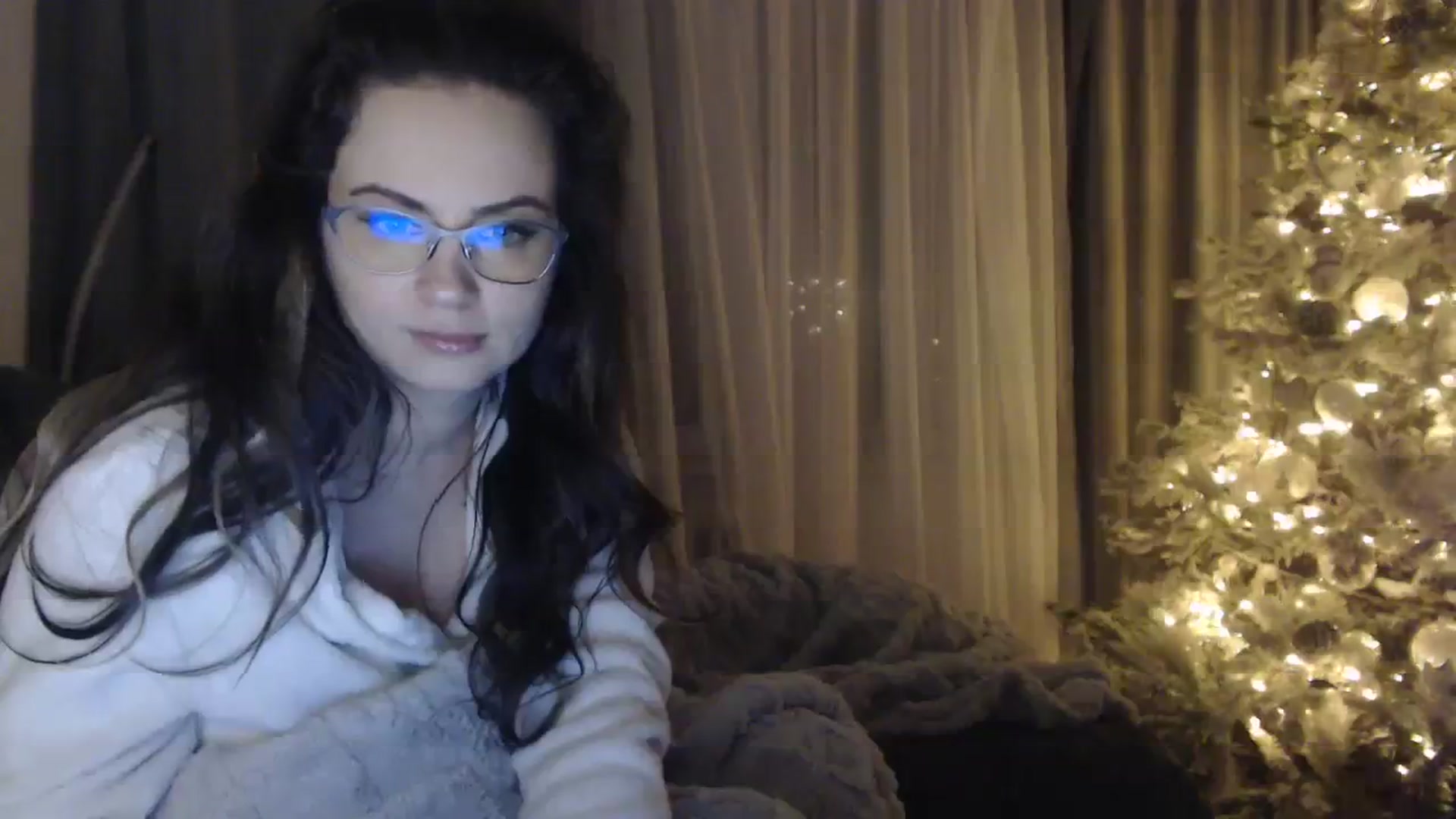 Gallery image thumbnail from ASweetJessie's myfreecams stream on, 12/09/2023, 20:57 image 12 of 20