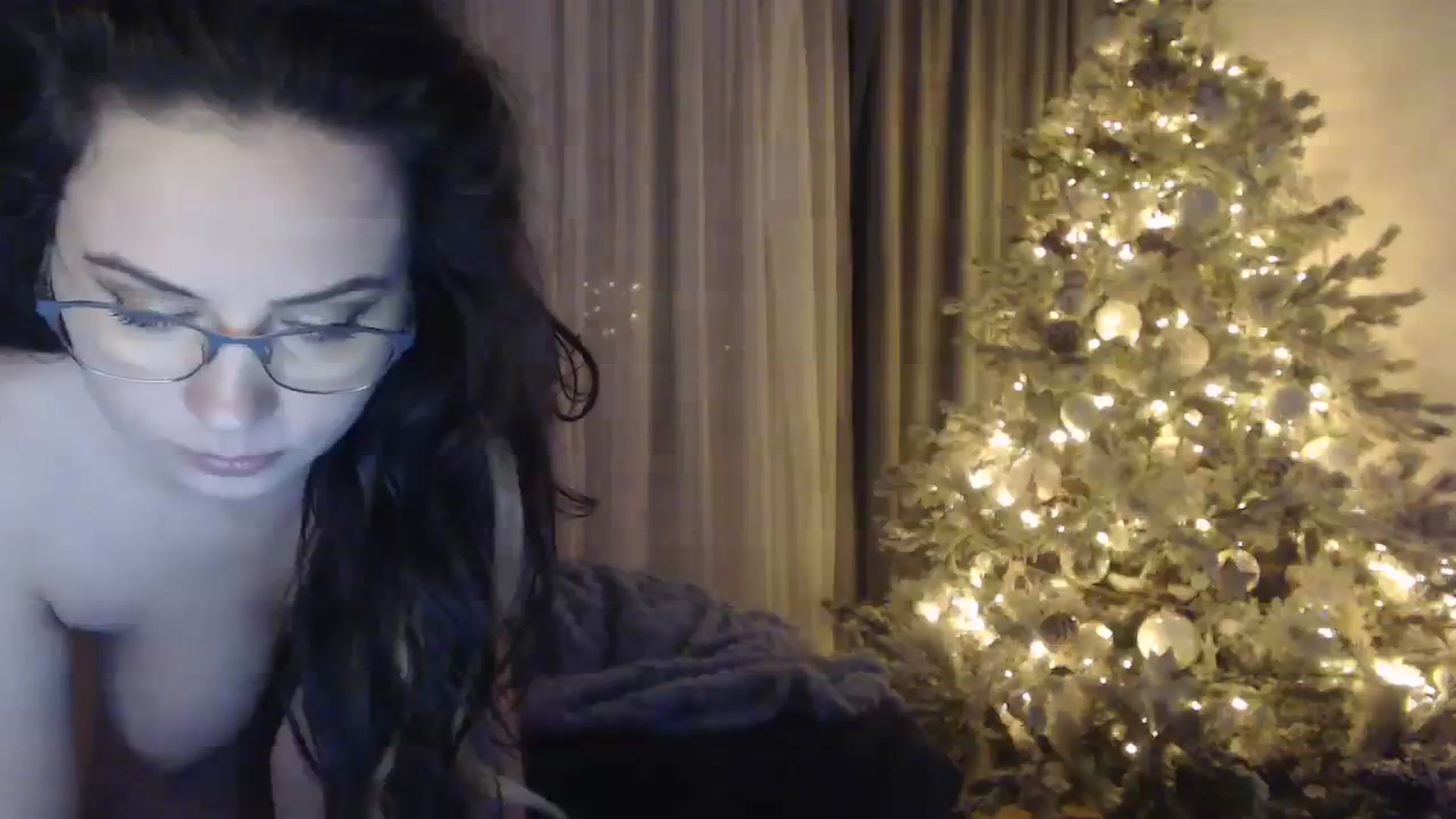 Gallery image thumbnail from ASweetJessie's myfreecams stream on, 12/09/2023, 20:57 image 15 of 20