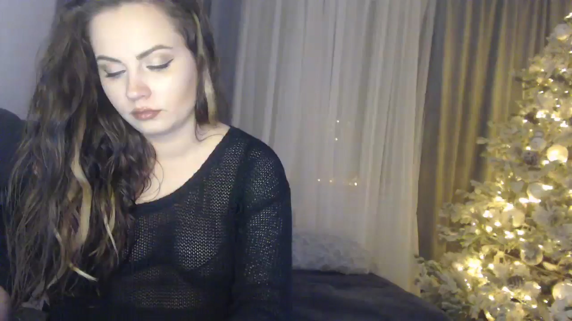 Gallery image thumbnail from ASweetJessie's myfreecams stream on, 12/10/2023, 17:39 image 13 of 20