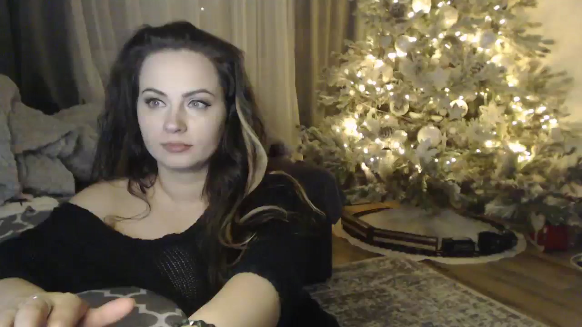 Gallery image thumbnail from ASweetJessie's myfreecams stream on, 12/10/2023, 18:55 image 20 of 20