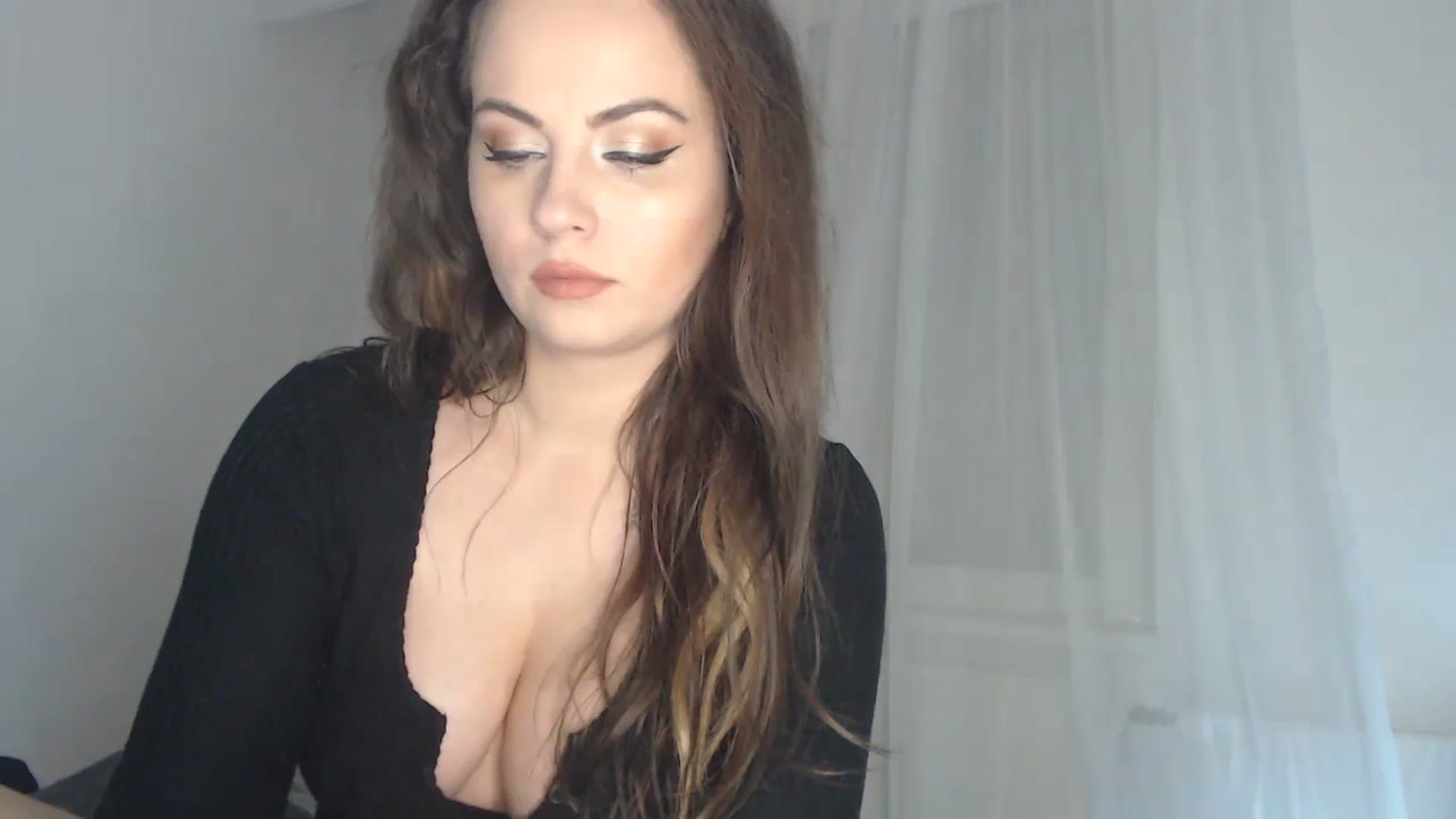Gallery image thumbnail from ASweetJessie's myfreecams stream on, 12/12/2023, 16:57 image 2 of 20