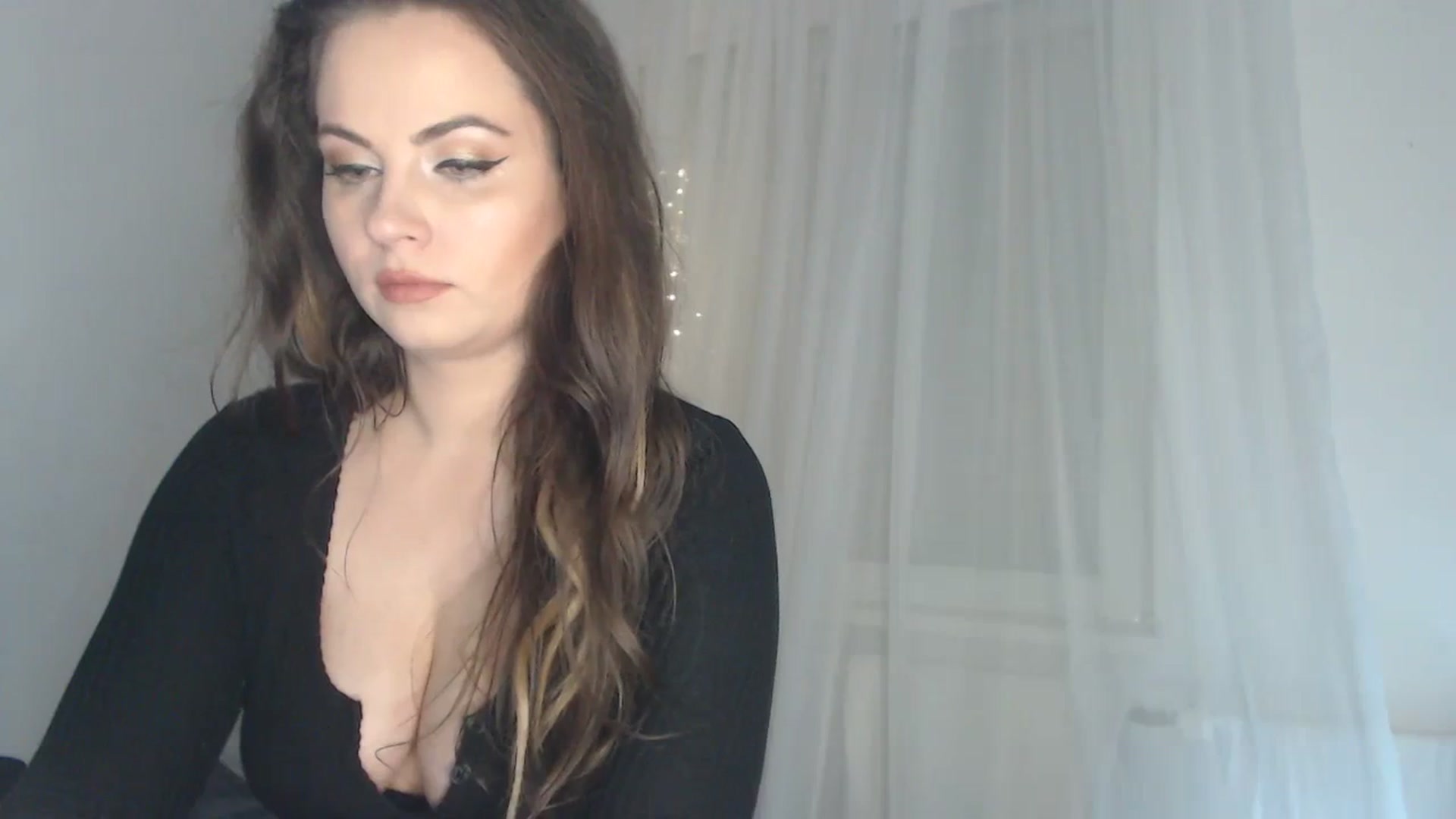 Gallery image thumbnail from ASweetJessie's myfreecams stream on, 12/12/2023, 16:57 image 9 of 20