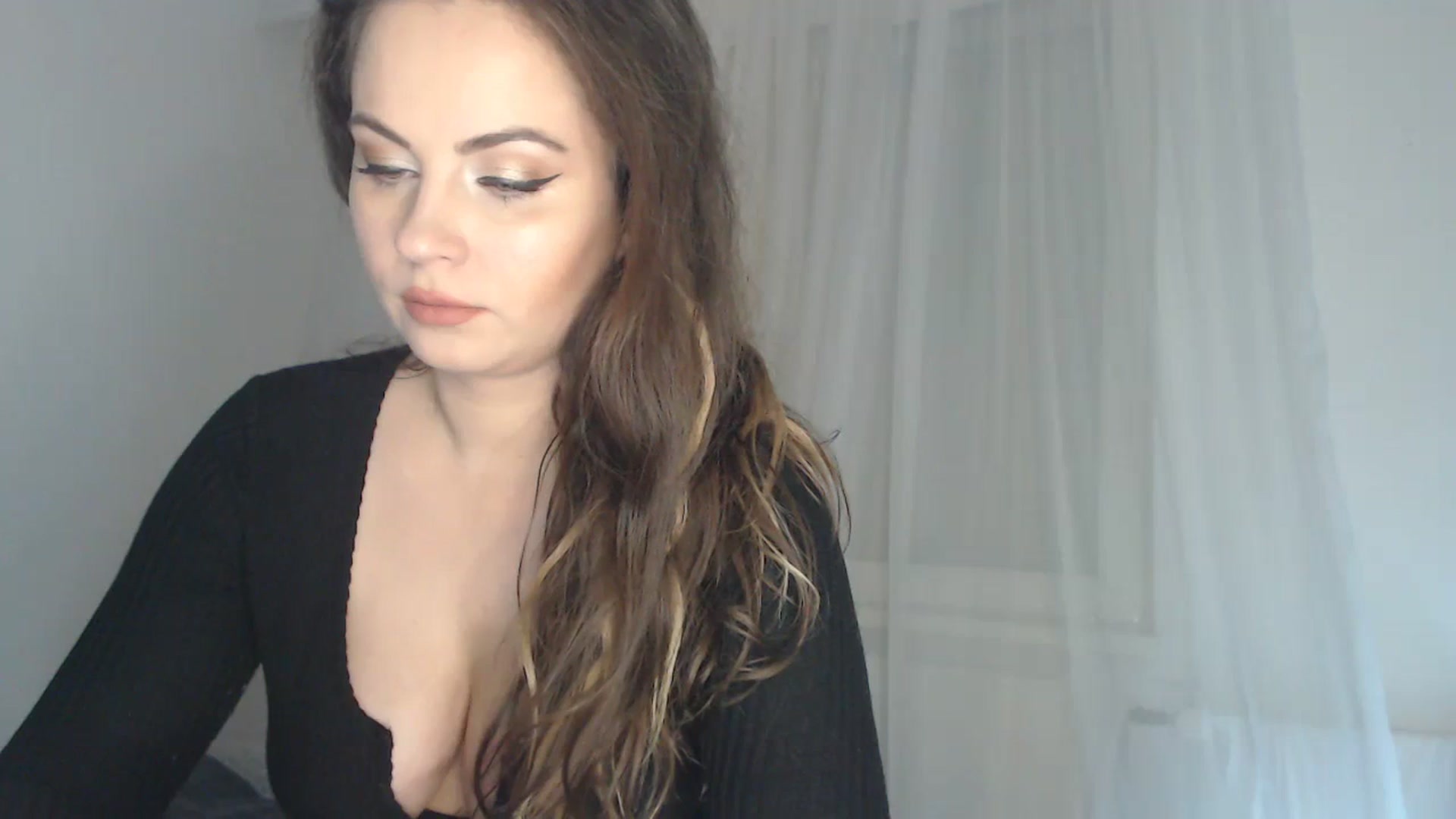 Gallery image thumbnail from ASweetJessie's myfreecams stream on, 12/12/2023, 16:57 image 13 of 20