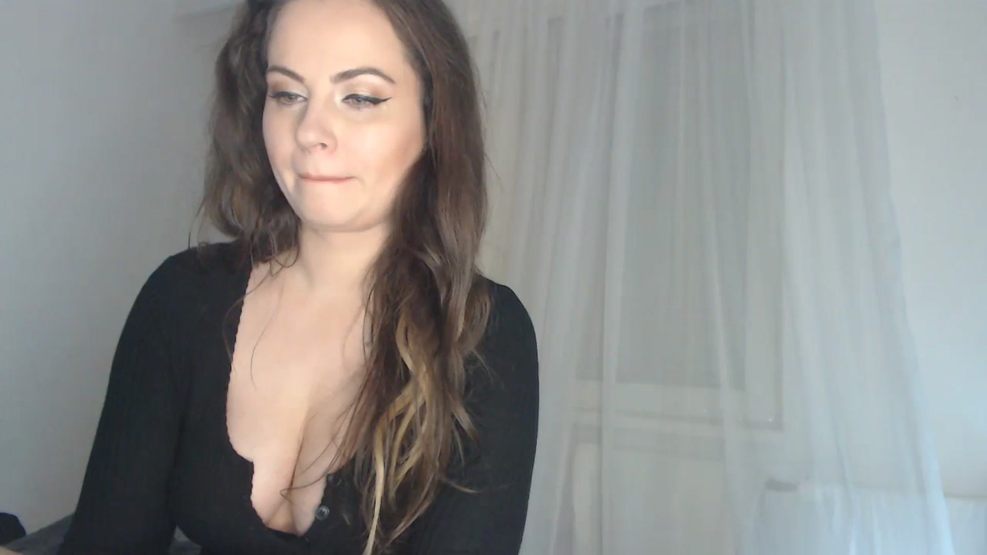 Gallery image thumbnail from ASweetJessie's myfreecams stream on, 12/12/2023, 16:57 image 5 of 20