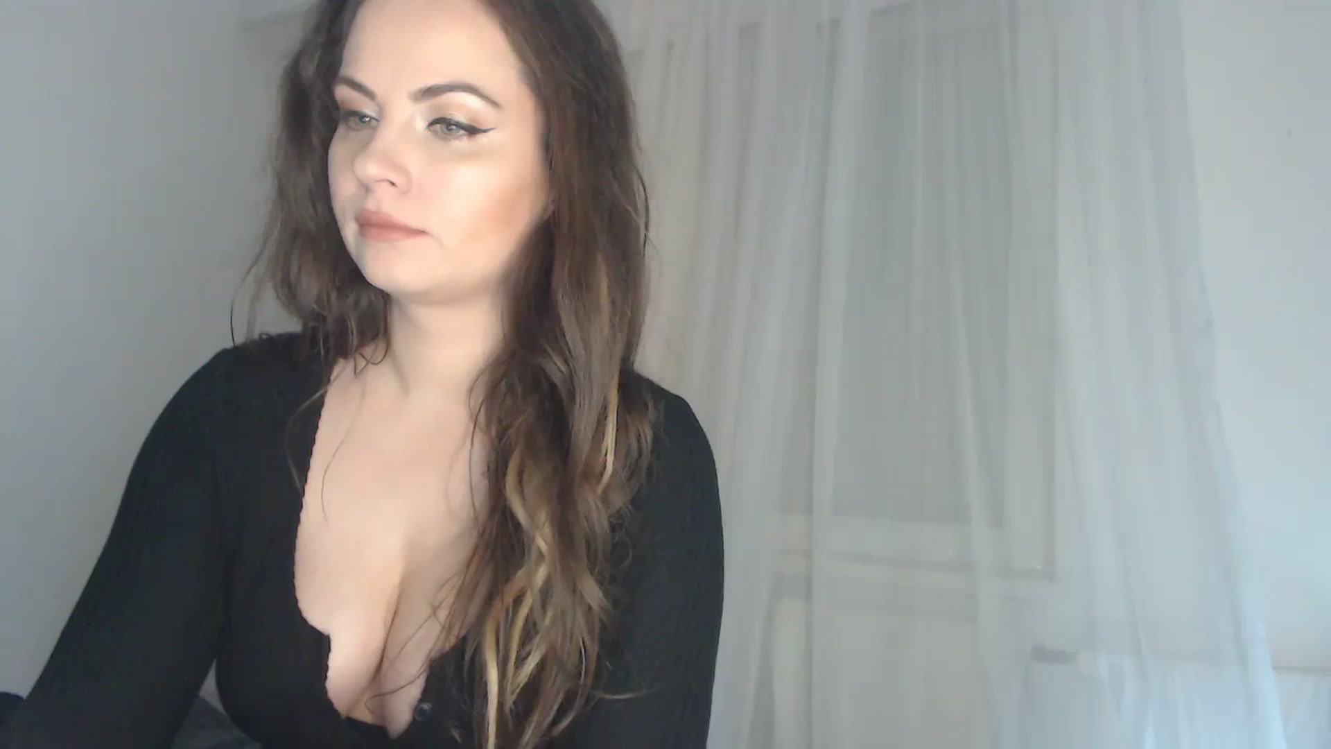 Gallery image thumbnail from ASweetJessie's myfreecams stream on, 12/12/2023, 16:57 image 7 of 20