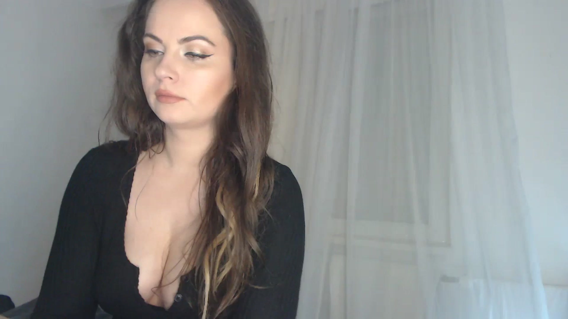 Gallery image thumbnail from ASweetJessie's myfreecams stream on, 12/12/2023, 16:57 image 6 of 20