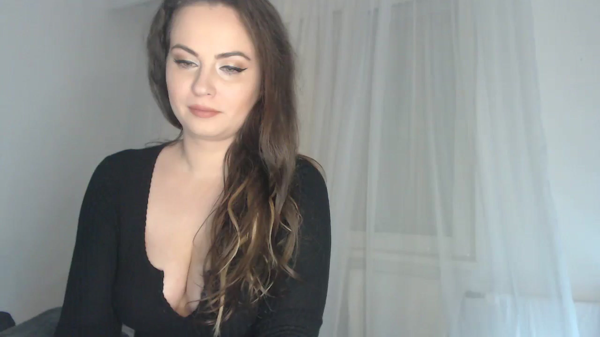 Gallery image thumbnail from ASweetJessie's myfreecams stream on, 12/12/2023, 16:57 image 19 of 20