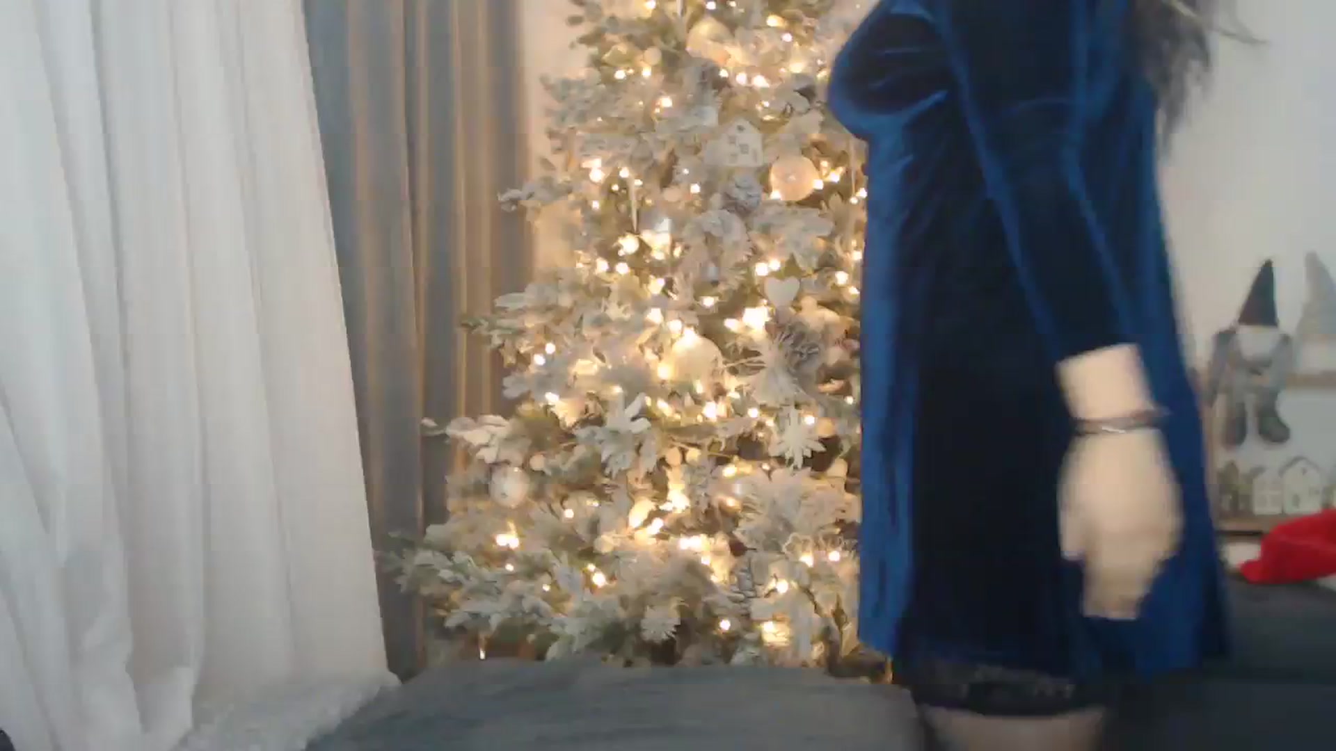 Gallery image thumbnail from ASweetJessie's myfreecams stream on, 12/28/2023, 15:21 image 1 of 20