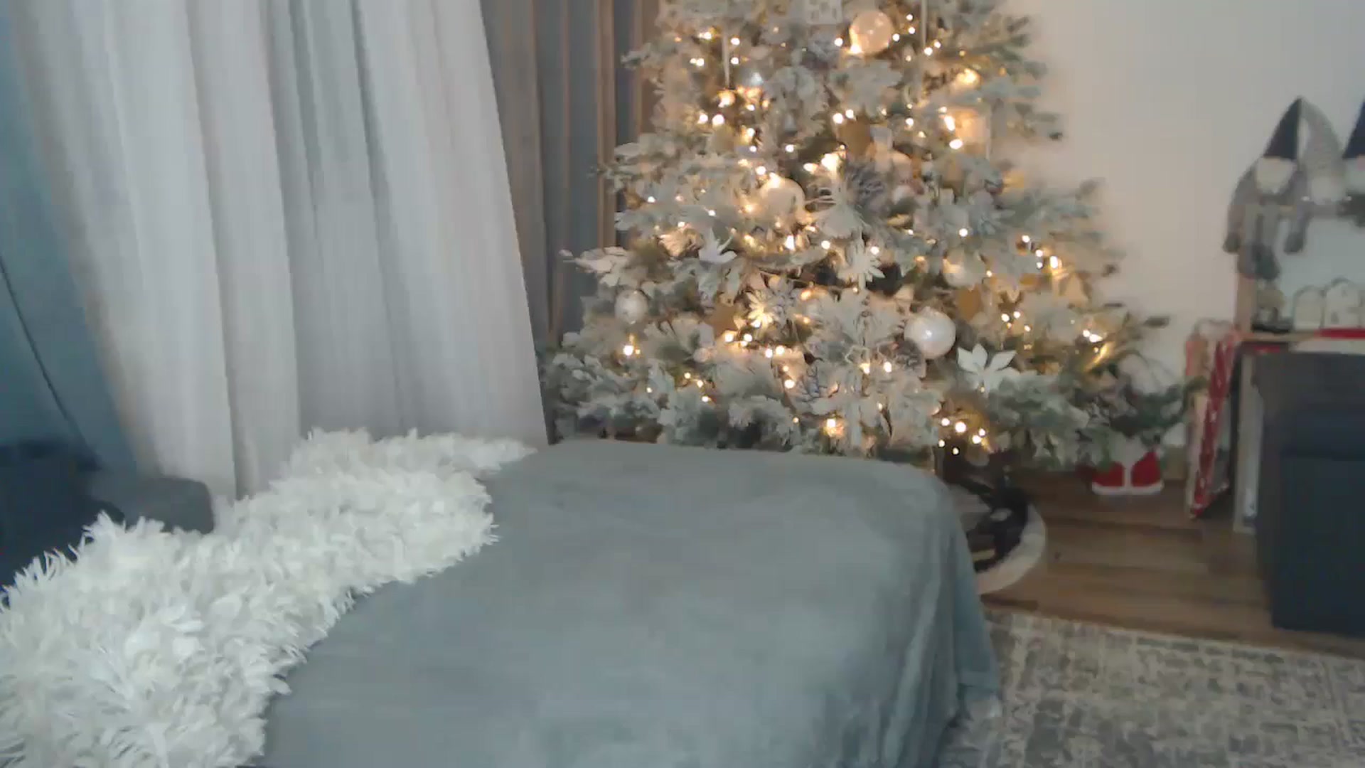Gallery image thumbnail from ASweetJessie's myfreecams stream on, 01/07/2024, 16:25 image 20 of 20