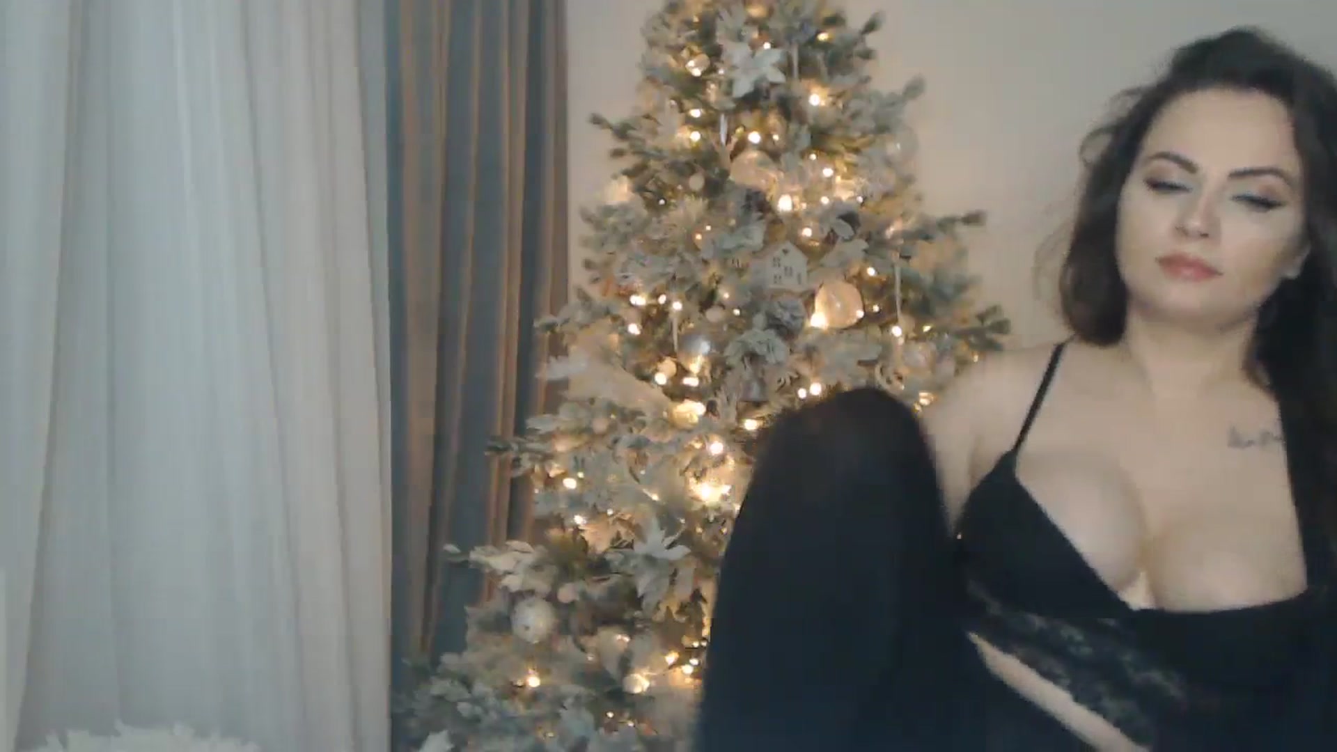 Gallery image thumbnail from ASweetJessie's myfreecams stream on, 01/12/2024, 18:11 image 5 of 20