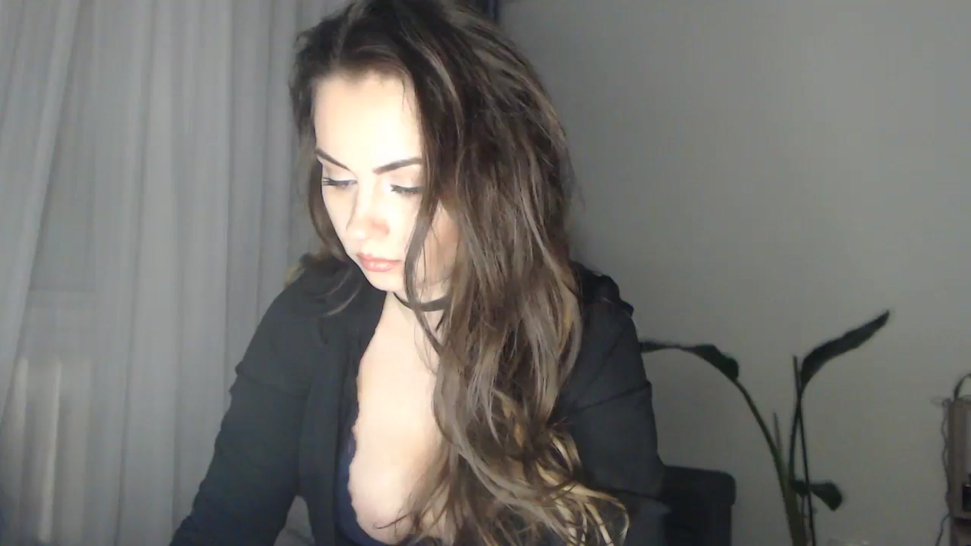 Gallery image thumbnail from ASweetJessie's myfreecams stream on, 01/31/2024, 18:18 image 18 of 20