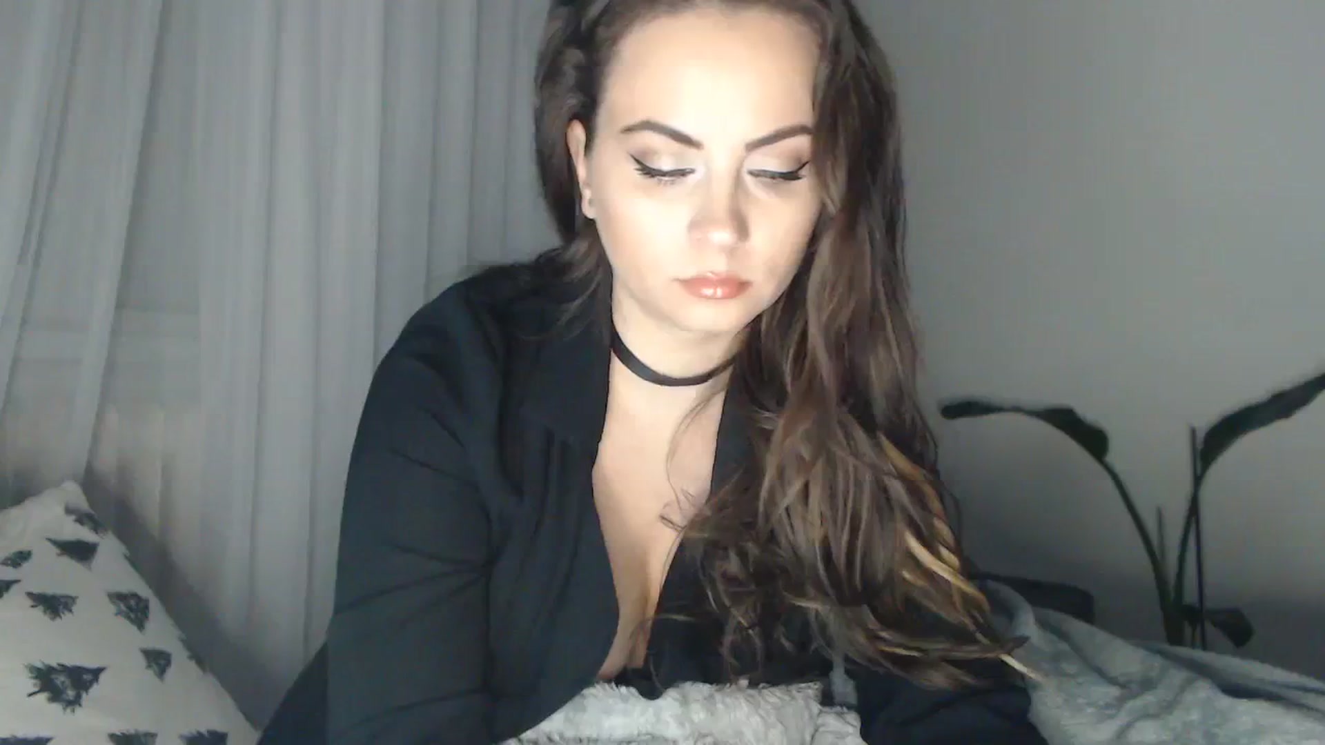 Gallery image thumbnail from ASweetJessie's myfreecams stream on, 01/31/2024, 19:15 image 4 of 20
