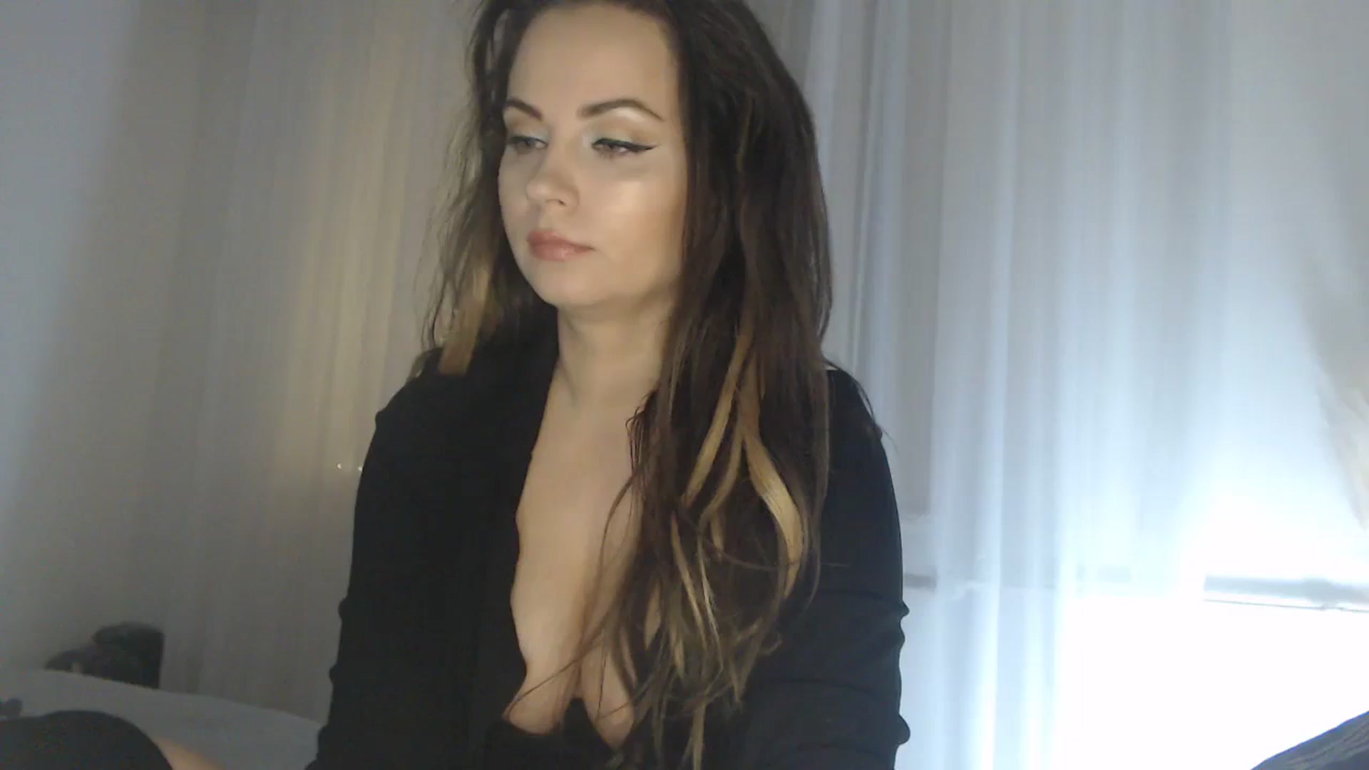 Gallery image thumbnail from ASweetJessie's myfreecams stream on, 03/23/2024, 17:22 image 10 of 20