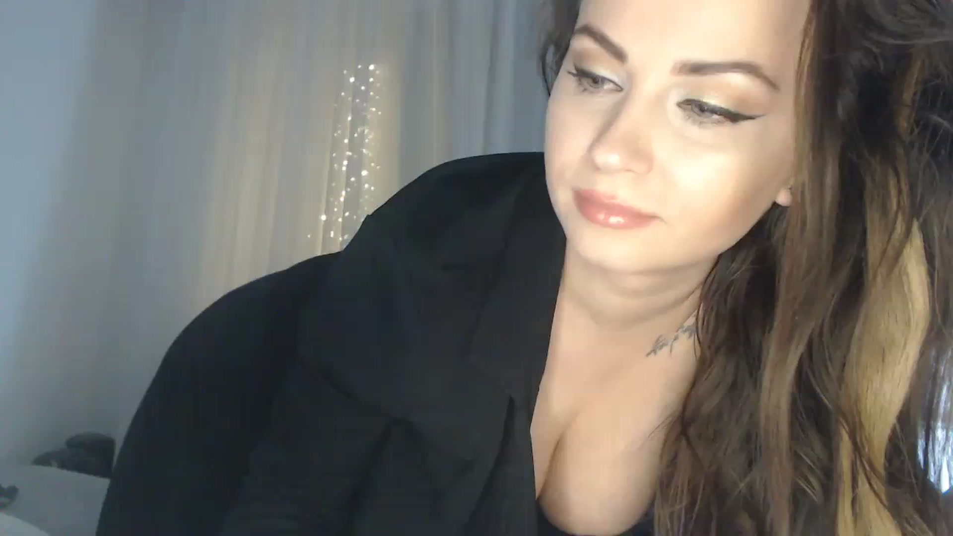 Gallery image thumbnail from ASweetJessie's myfreecams stream on, 03/23/2024, 17:22 image 14 of 20