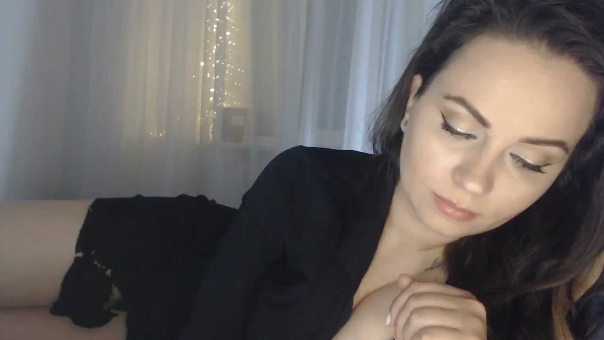 Gallery image thumbnail from ASweetJessie's myfreecams stream on, 03/23/2024, 18:07 image 7 of 20