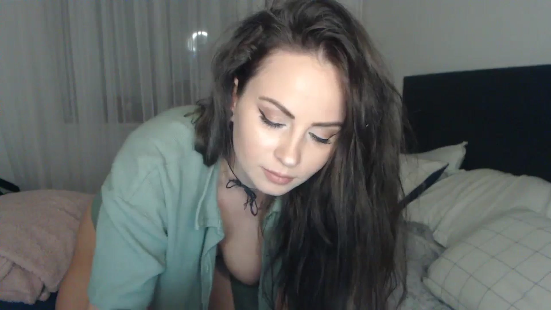 Gallery image thumbnail from ASweetJessie's myfreecams stream on, 04/14/2024, 17:09 image 14 of 20