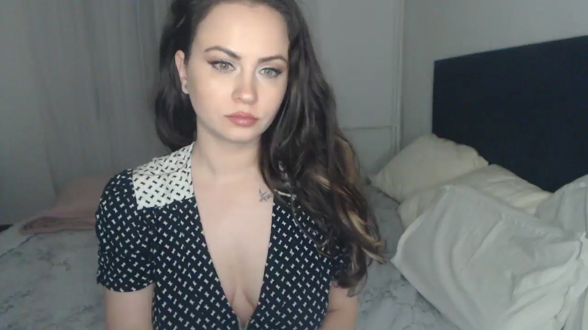 Gallery image thumbnail from ASweetJessie's myfreecams stream on, 05/18/2024, 18:23 image 1 of 20